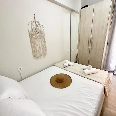 Vivian's Cozy Nei Apartman *